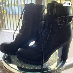 BOOTS Women's 7 Black Vegan Leather